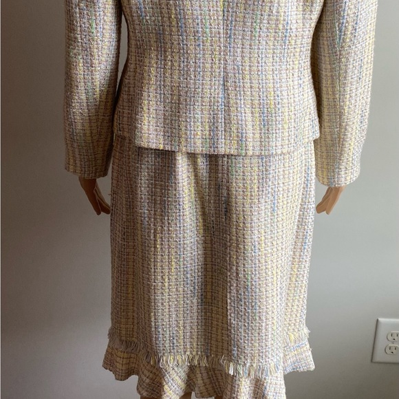 Suit by Collections for Le Suit - Picture 6 of 7